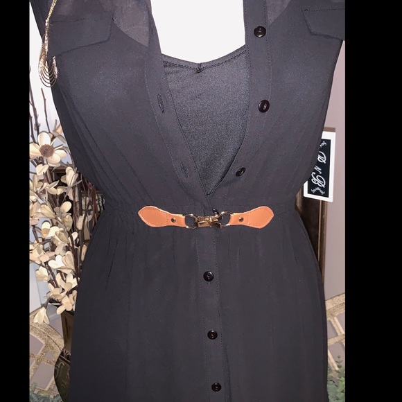 Belted Sleeveless Tunic - Picture 4 of 5